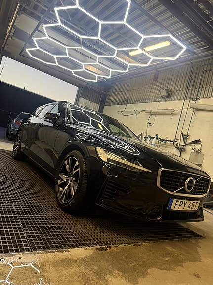 Volvo V60 9 of 9
