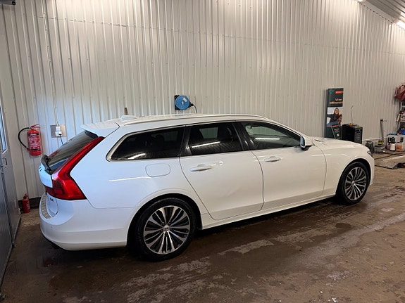 Volvo V90 4 of 7