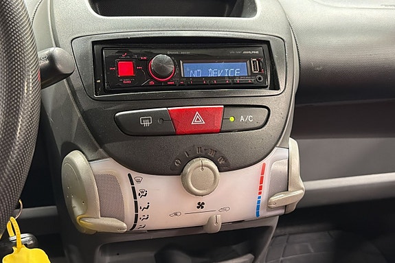 Peugeot 107 12 of 17