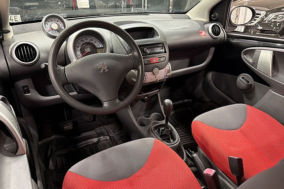 Peugeot 107 8 of 17