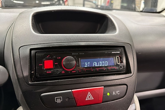 Peugeot 107 10 of 17