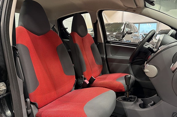 Peugeot 107 14 of 17