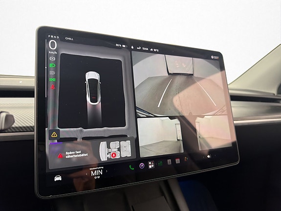 Tesla Model Y 18 of 30