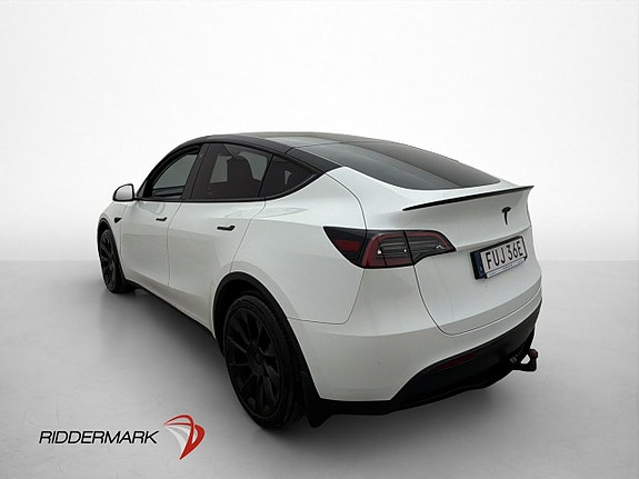 Tesla Model Y 6 of 30