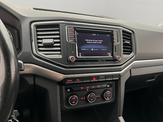 Volkswagen Amarok 24 of 30