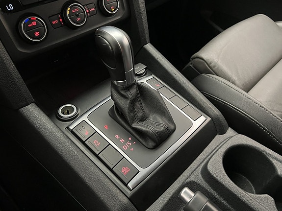 Volkswagen Amarok 26 of 30