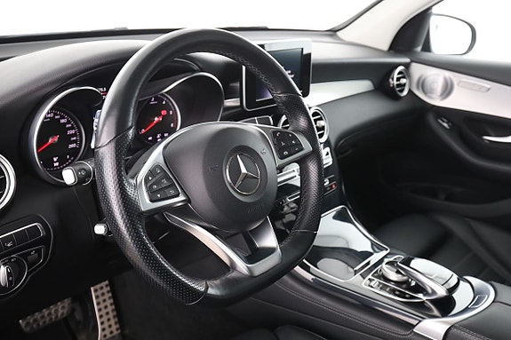 Mercedes-Benz GLC300 de 12 of 30