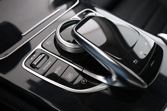 Mercedes-Benz GLC300 de 29 of 30
