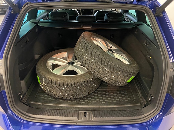 Volkswagen Passat 9 of 9