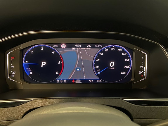 Volkswagen Passat 6 of 9
