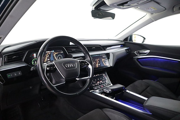 Audi e-tron 10 of 24