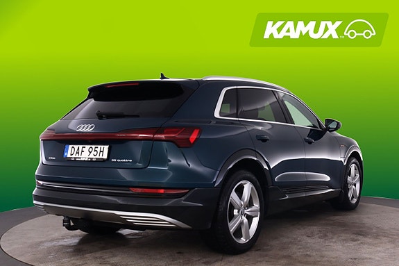 Audi e-tron 4 of 24