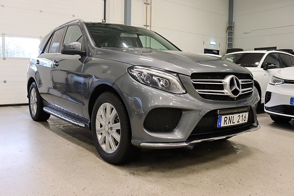 Mercedes-Benz GLE350 d 2 of 30