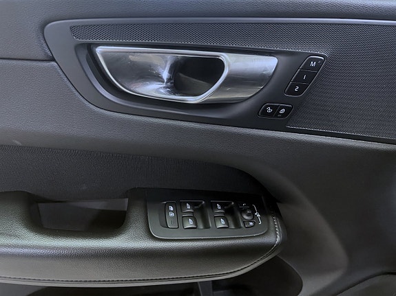 Volvo XC60 9 of 20