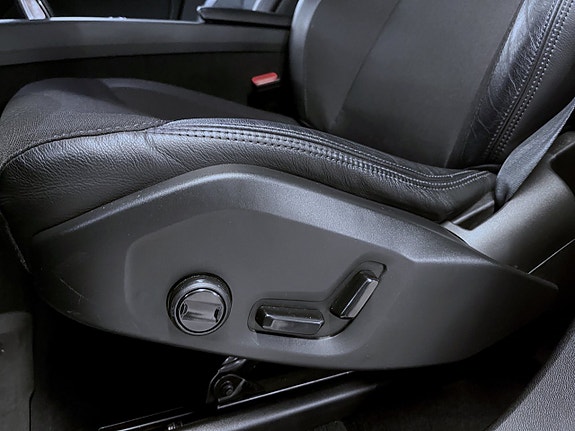 Volvo XC60 8 of 20
