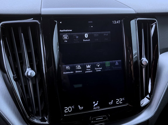 Volvo XC60 16 of 20