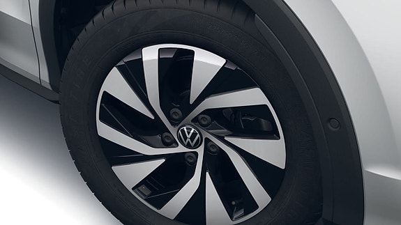 Volkswagen T-Roc 7 of 9