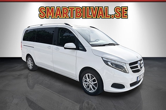 Mercedes-Benz V250 9 of 30