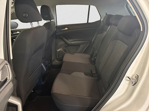 Volkswagen T-Cross 7 of 8