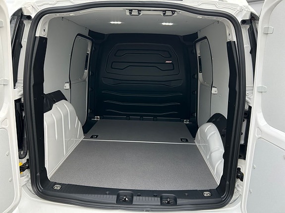 Volkswagen Caddy 12 of 14