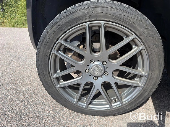 Volkswagen Amarok 9 of 27