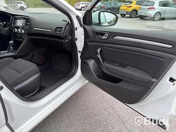 Renault Megane 21 of 27