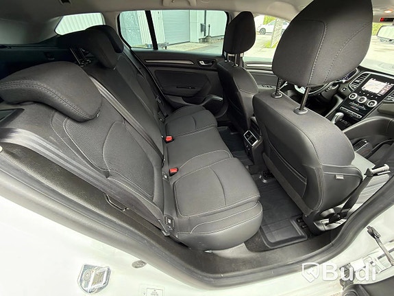 Renault Megane 24 of 27
