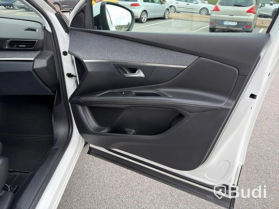 Peugeot 3008 21 of 27