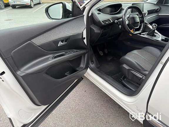 Peugeot 3008 9 of 27