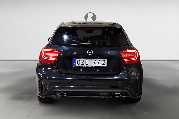 Mercedes-Benz A220 6 of 17