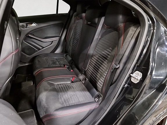 Mercedes-Benz A220 14 of 17