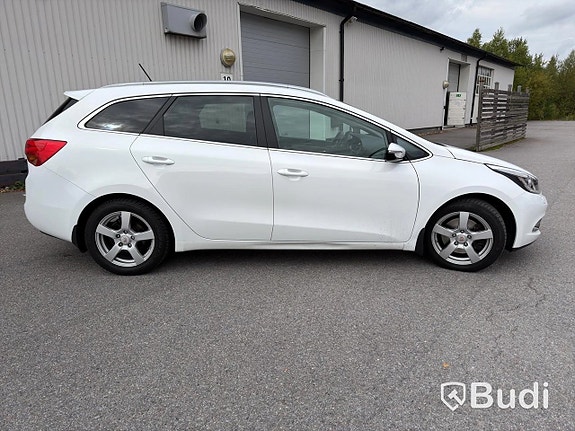 Kia Ceed 4 of 27