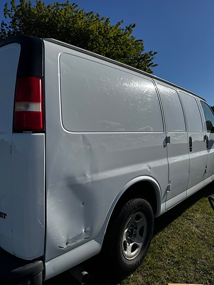 Chevrolet Express 7 of 8
