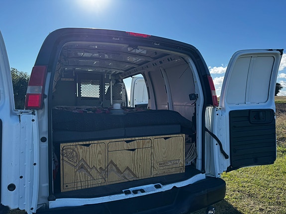 Chevrolet Express 6 of 8