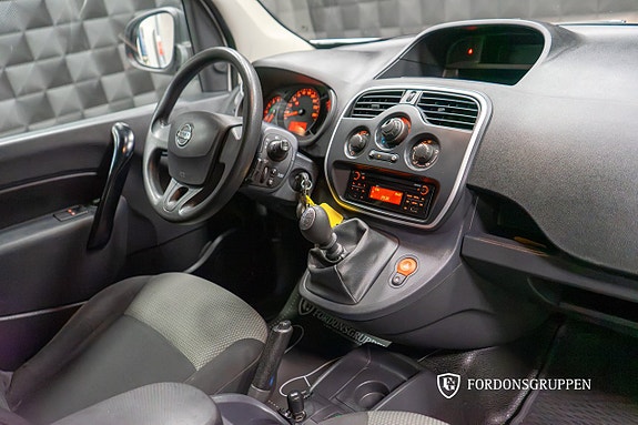 Nissan NV250 18 of 20