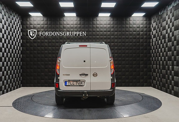 Nissan NV250 4 of 20