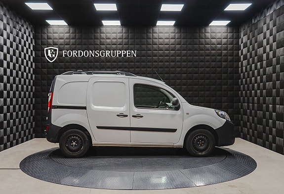 Nissan NV250 8 of 20