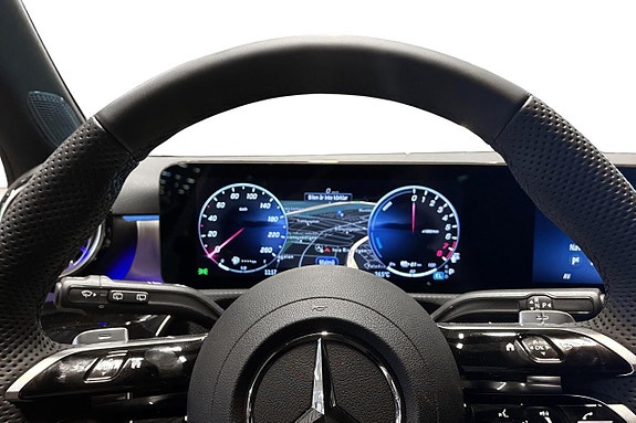 Mercedes-Benz A250 7 of 15