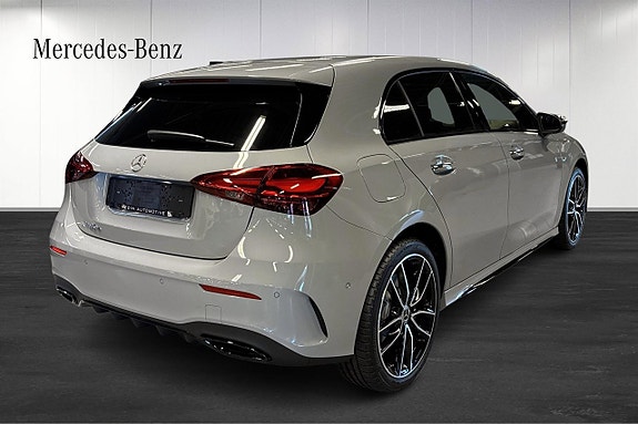 Mercedes-Benz A250 4 of 15