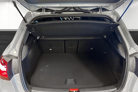 Mercedes-Benz A250 13 of 15