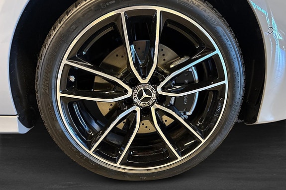 Mercedes-Benz A250 5 of 15