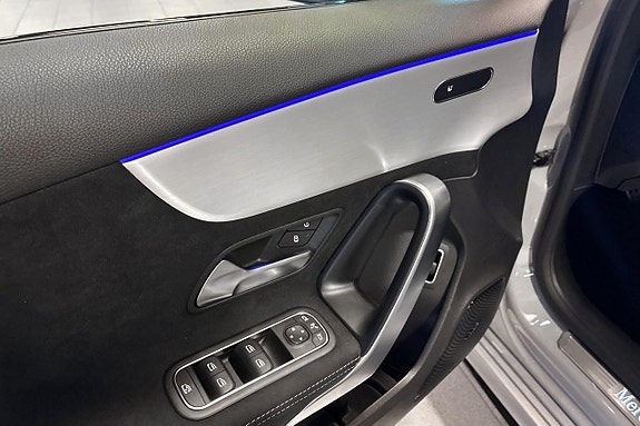 Mercedes-Benz A250 12 of 15
