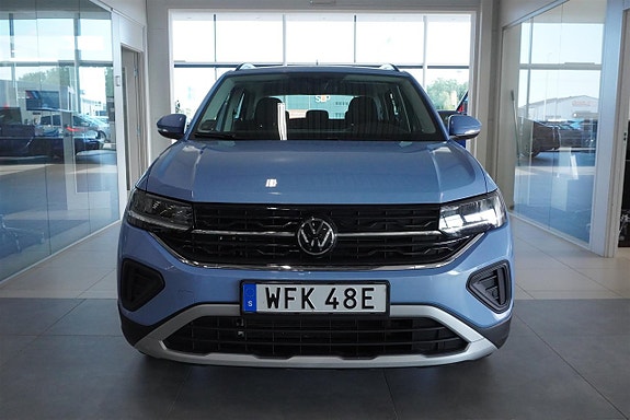 Volkswagen T-Cross 3 of 8