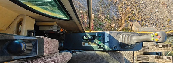 CAT M315 hjulgrävare Engcon tiltrotator Ca 10500 h Skopa 11 of 12