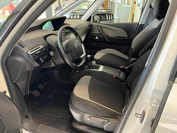 Citroen C4 Picasso 12 of 15
