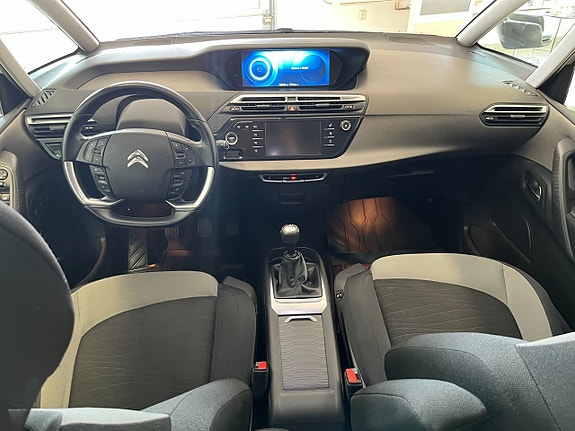 Citroen C4 Picasso 10 of 15