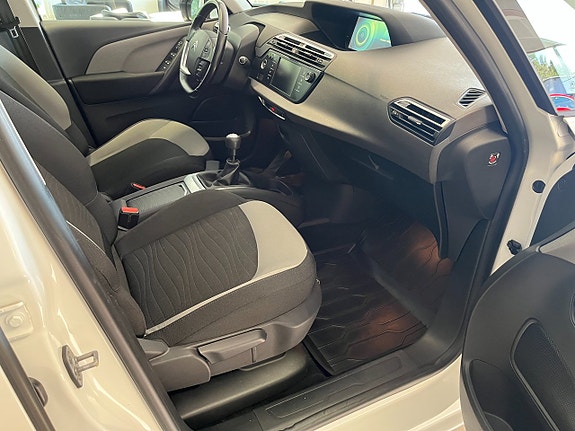 Citroen C4 Picasso 11 of 15