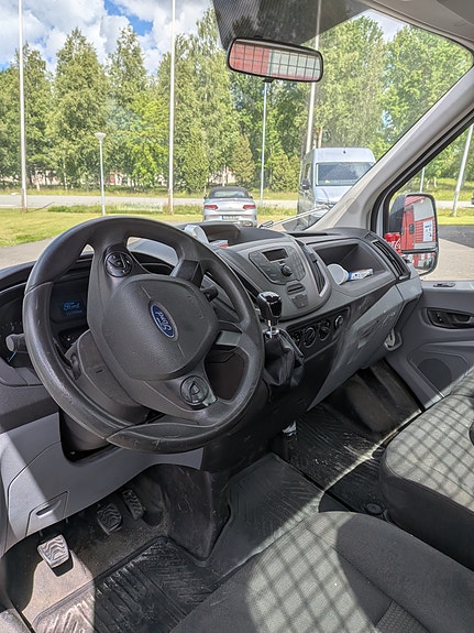 Ford Transit 4 of 6