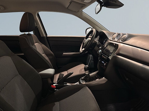 Suzuki Vitara 10 of 21