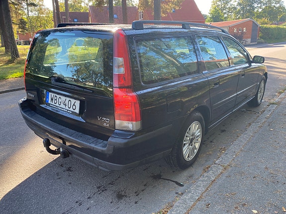 Volvo V70 4 of 8
